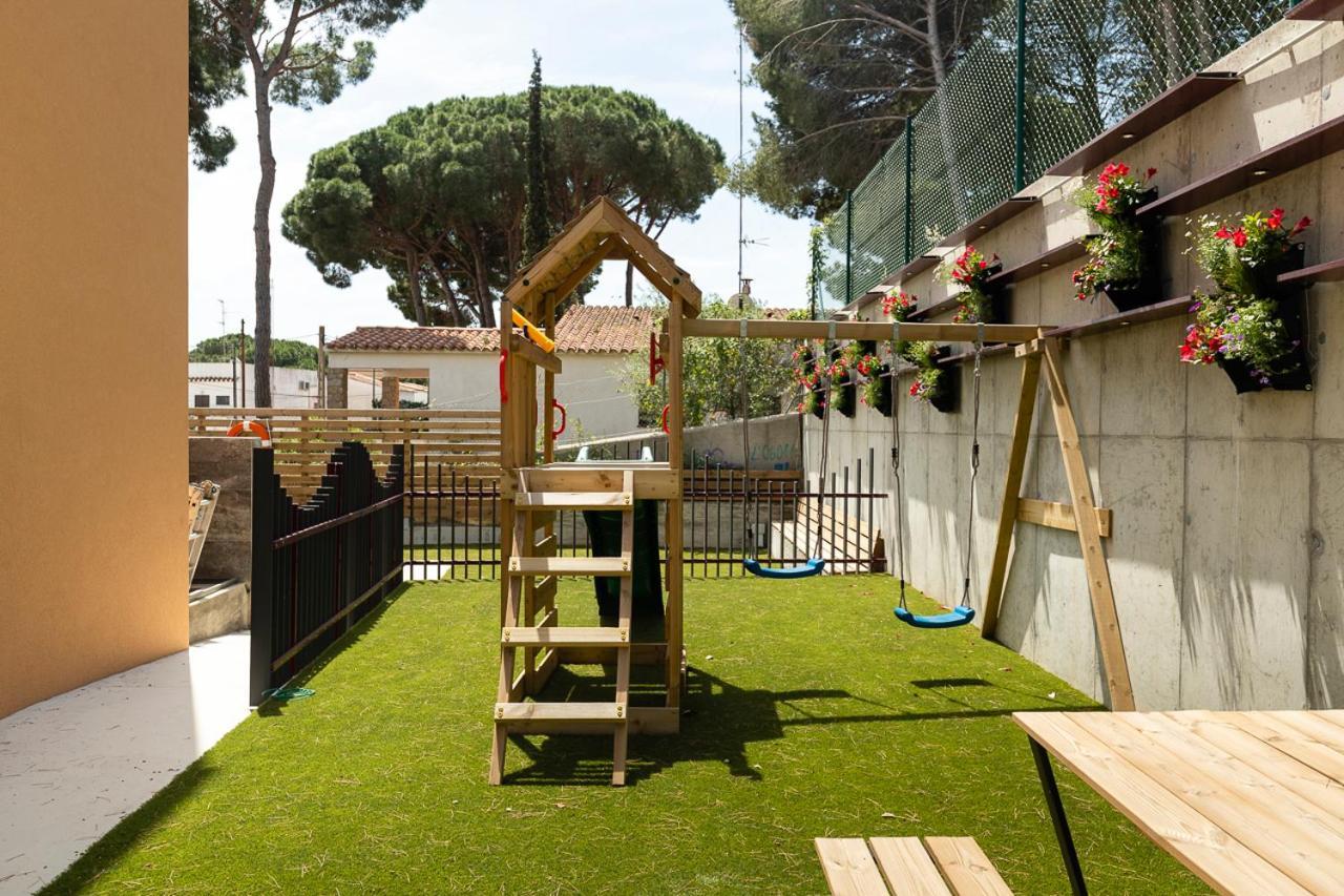 albana apartaments turístics L' Escala Exterior foto