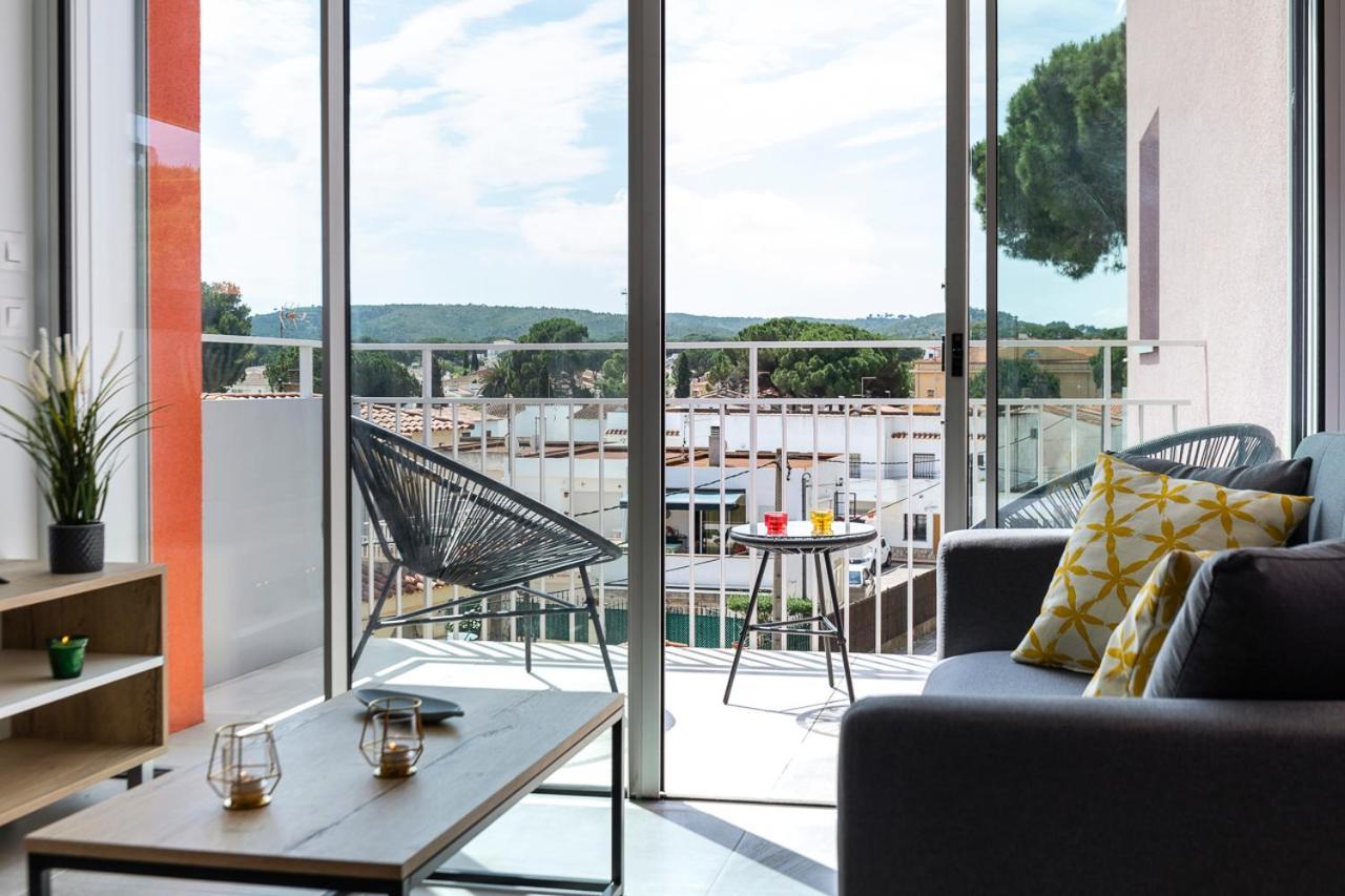 albana apartaments turístics L' Escala Exterior foto
